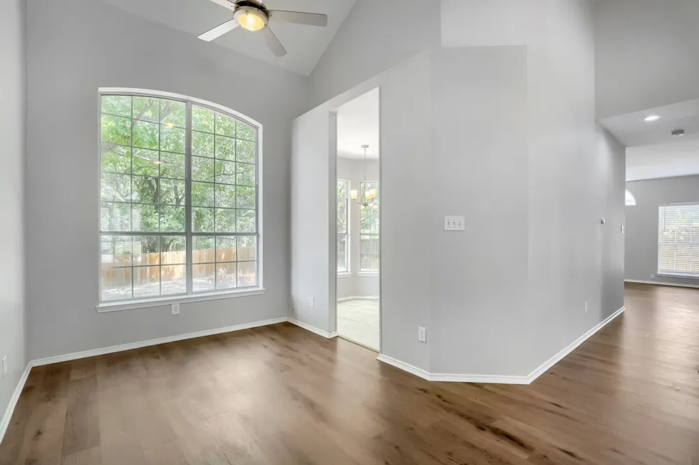 1153 Regal Drive Garland, TX 75040