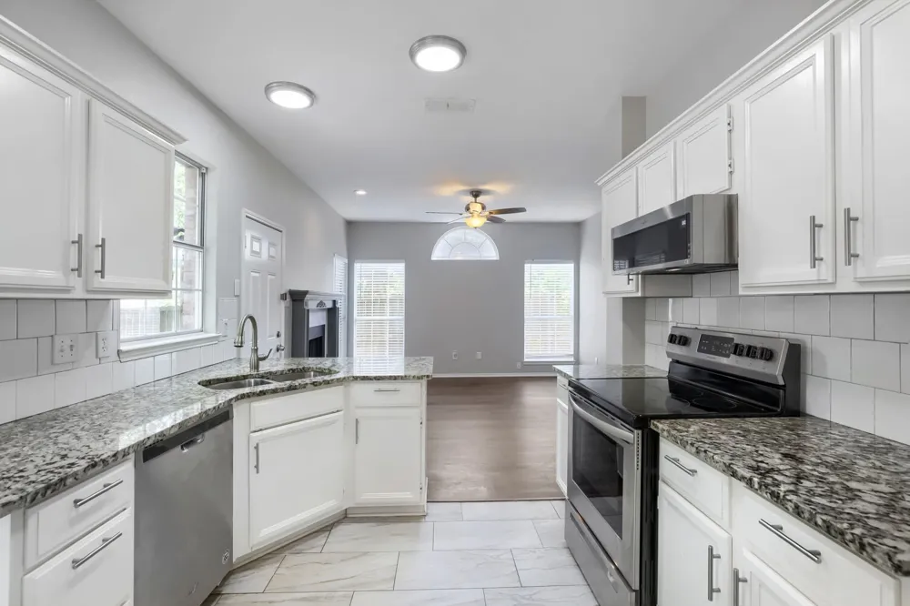 1153 Regal Drive Garland, TX 75040