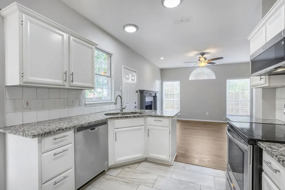 1153 Regal Drive Garland, TX 75040