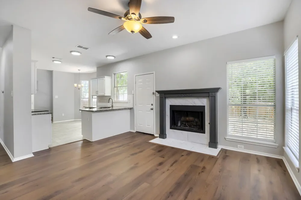 1153 Regal Drive Garland, TX 75040