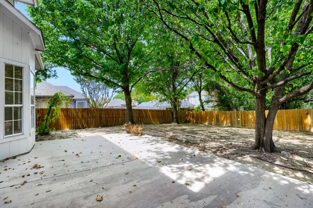1153 Regal Drive Garland, TX 75040