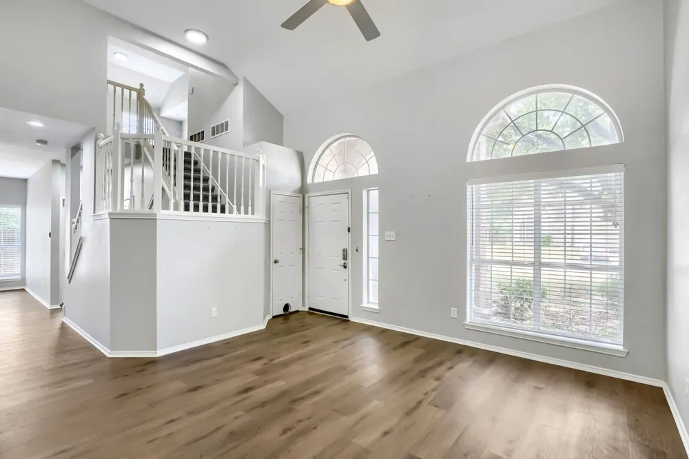 1153 Regal Drive Garland, TX 75040