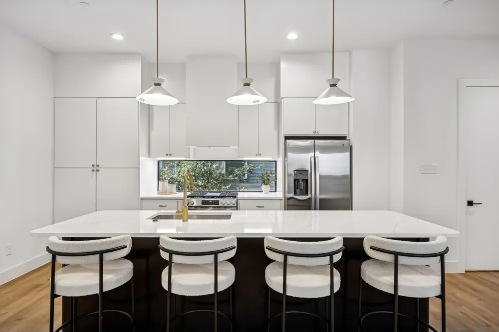 2147 Mail Avenue #101 Dallas, TX 75235