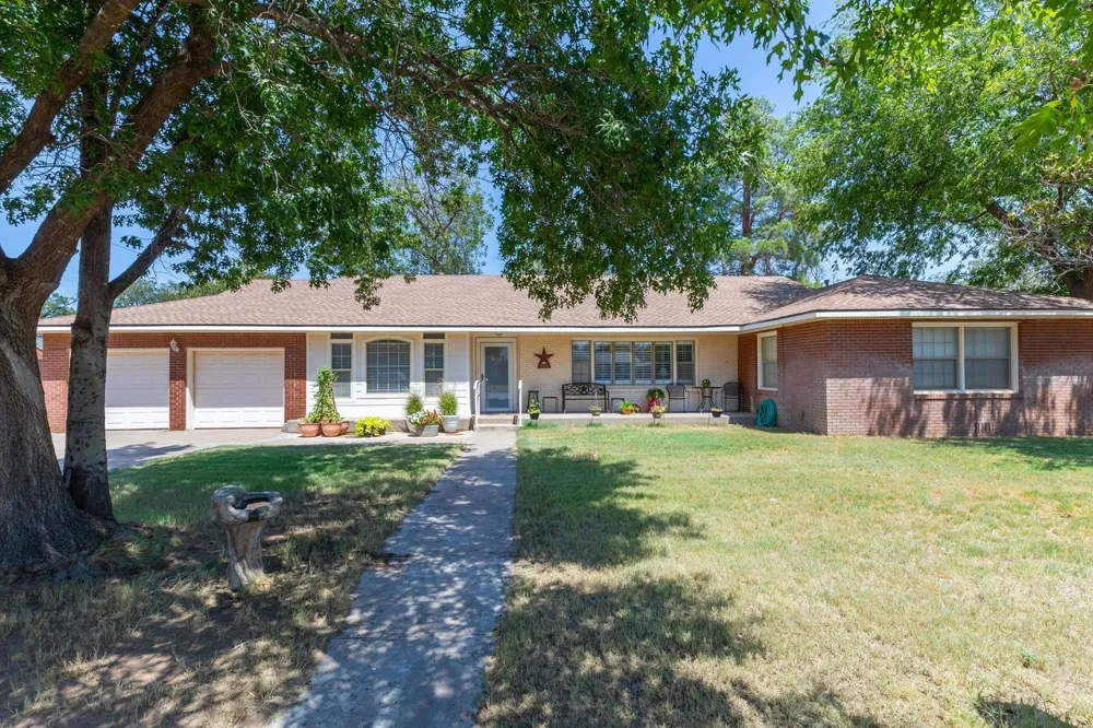 400 3rd Street Knox City, TX 79529