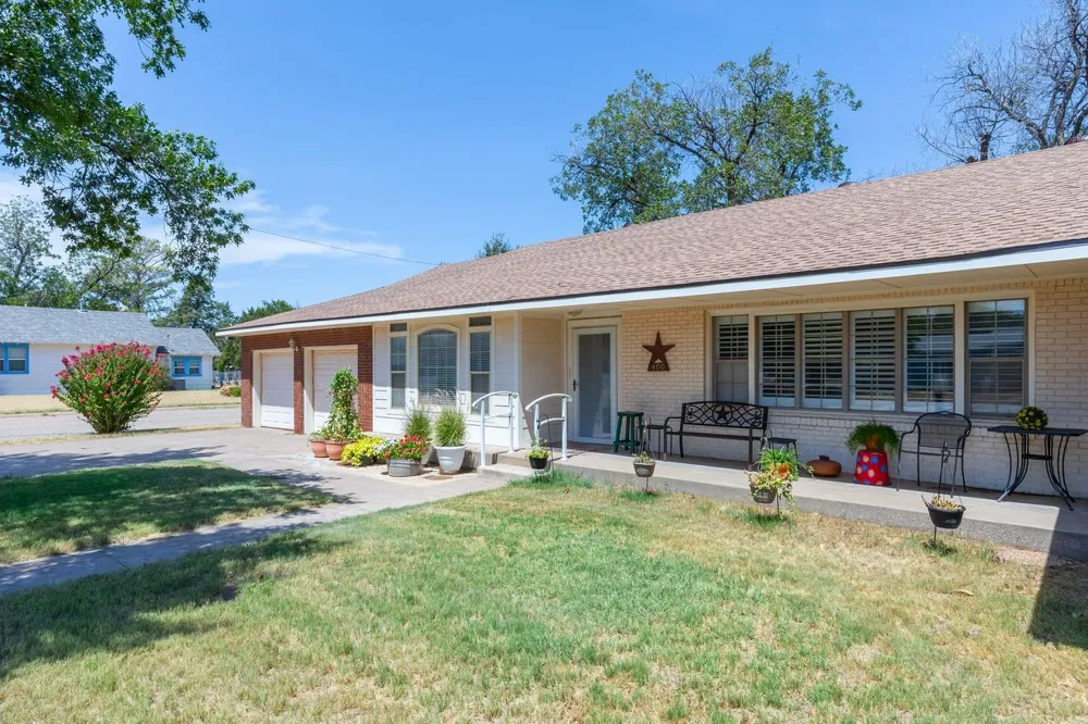 400 3rd Street Knox City, TX 79529