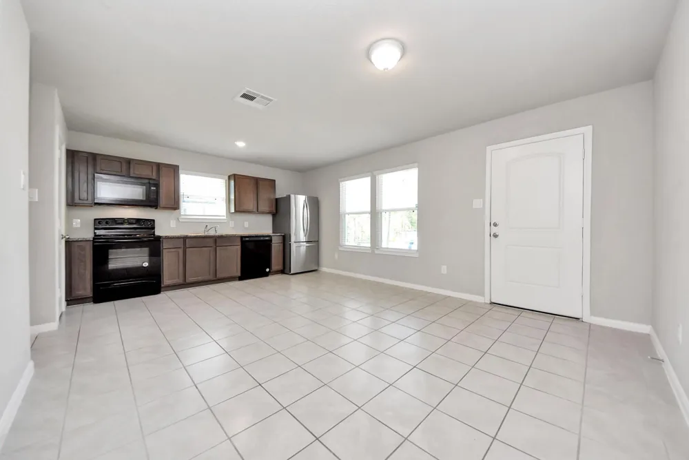 14790 Bowie Lane Willis, TX 77378