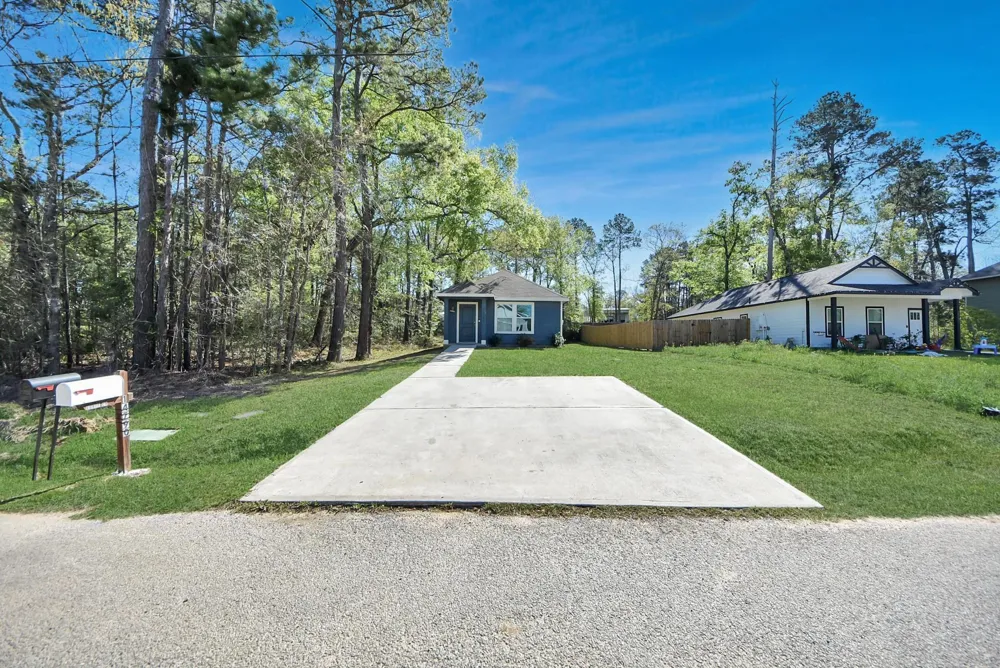 14790 Bowie Lane Willis, TX 77378