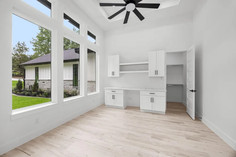 13010 Royal Hill Court Montgomery, TX 77316