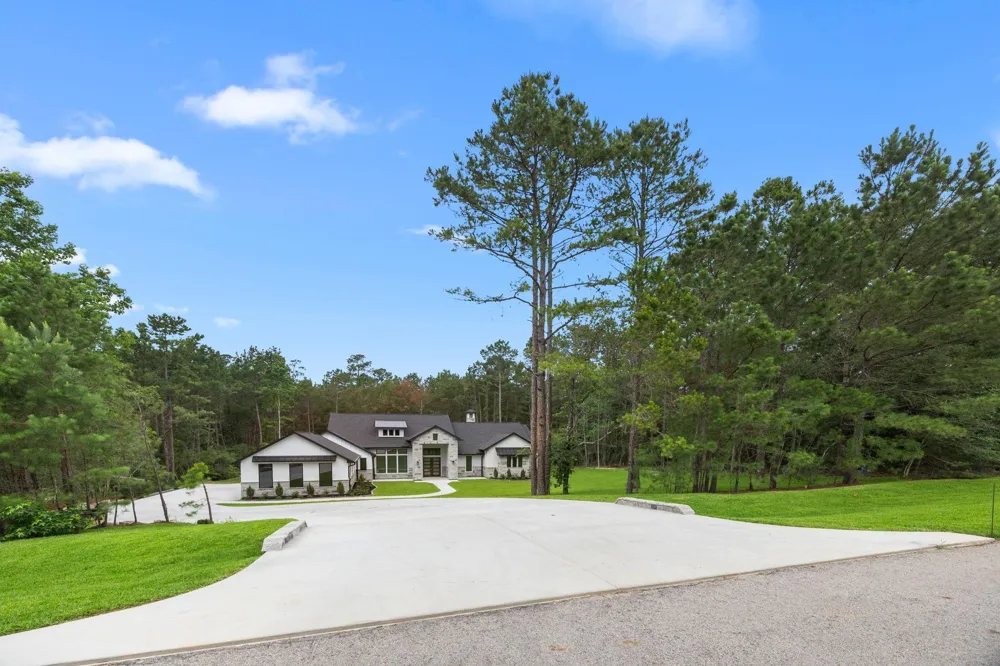 13010 Royal Hill Court Montgomery, TX 77316