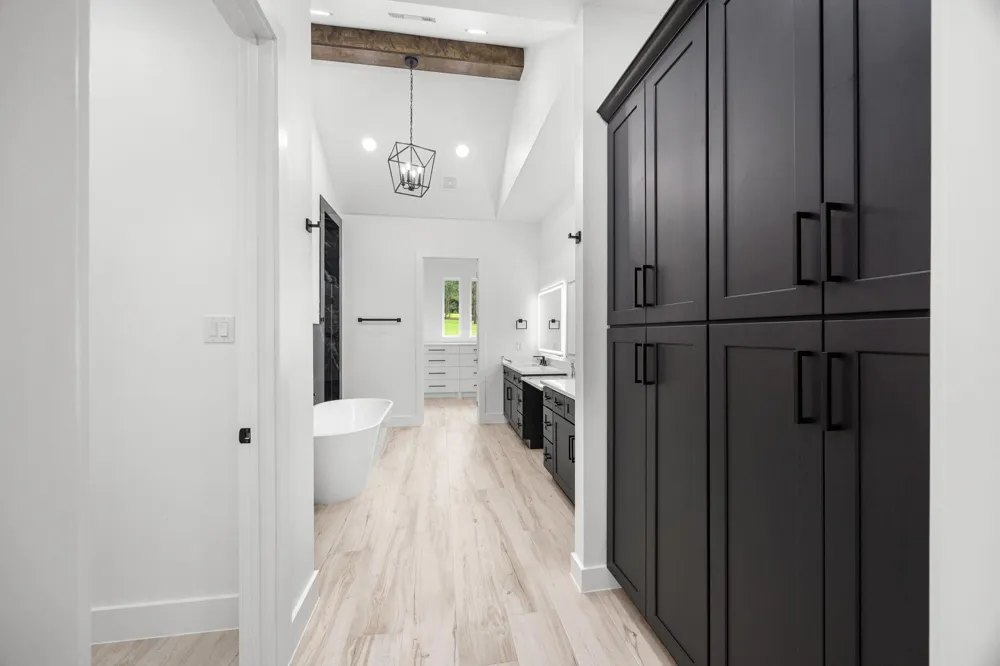 13010 Royal Hill Court Montgomery, TX 77316