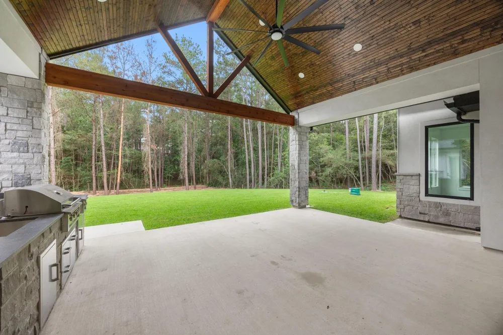 13010 Royal Hill Court Montgomery, TX 77316