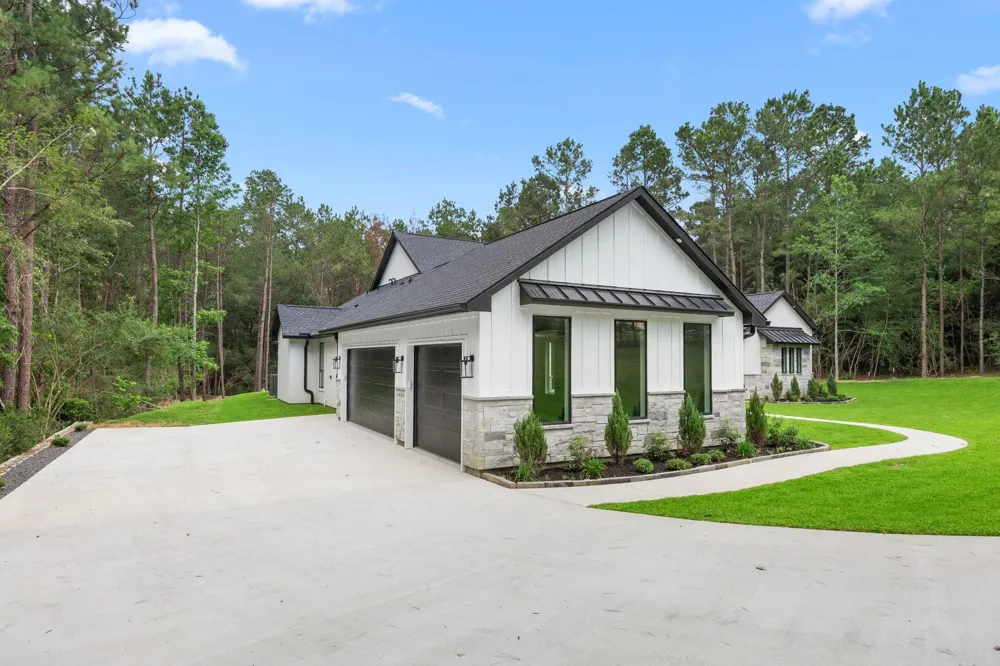 13010 Royal Hill Court Montgomery, TX 77316