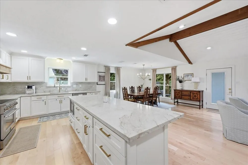 7165 Firethorn Drive Beaumont, TX 77708