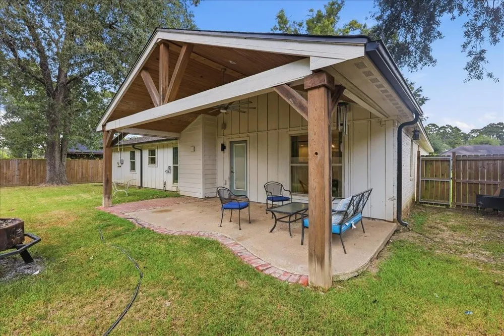 7165 Firethorn Drive Beaumont, TX 77708