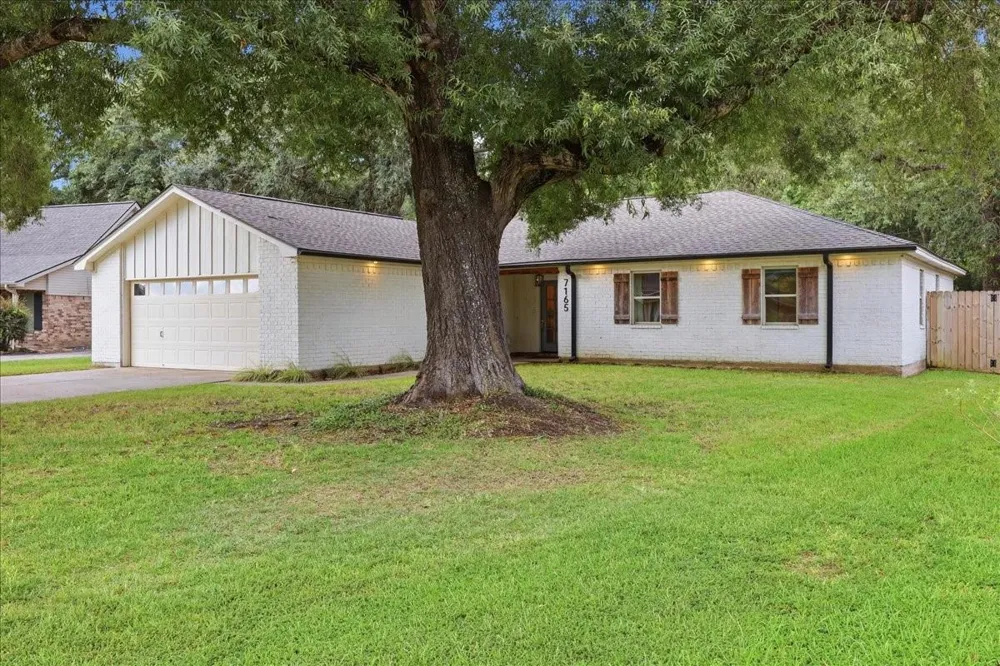7165 Firethorn Drive Beaumont, TX 77708