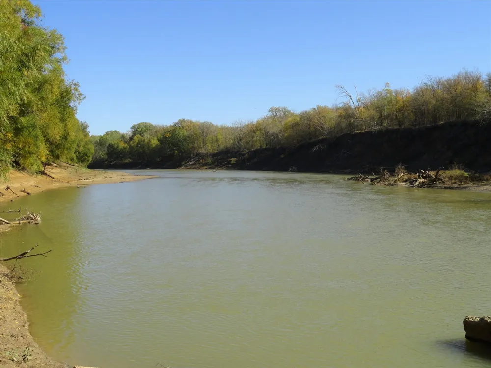 7991 Pr 1235 Centerville, TX 75833