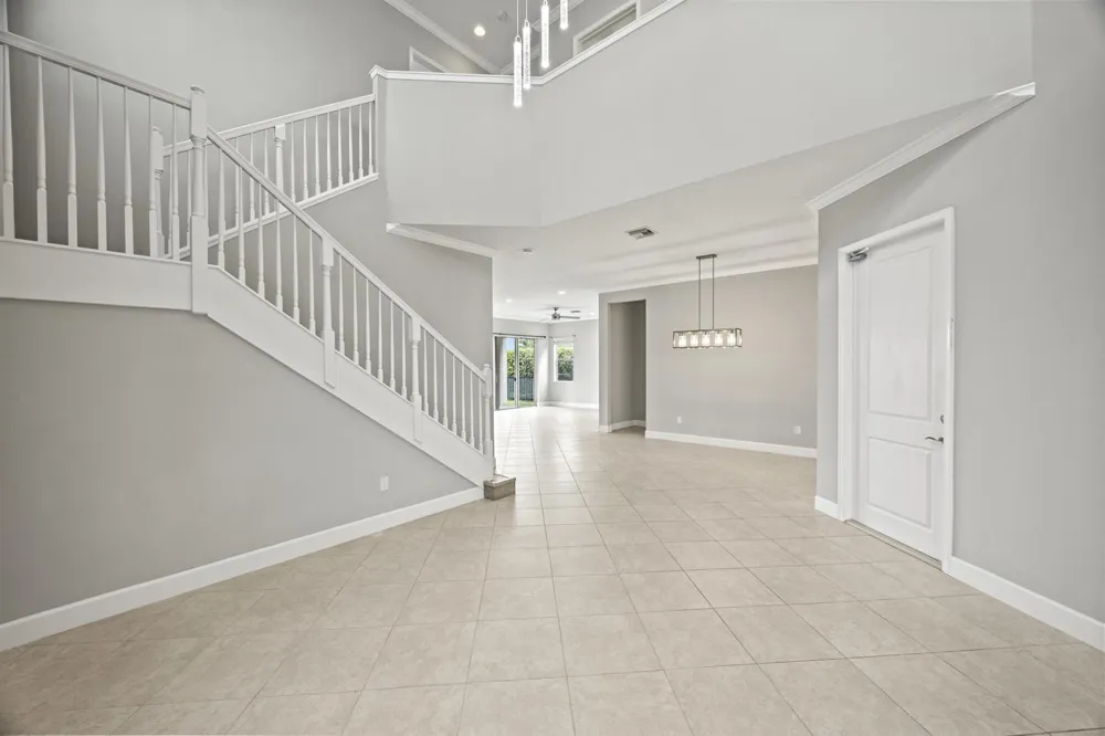 16007 Whippoorwill Circle Westlake, FL 33470