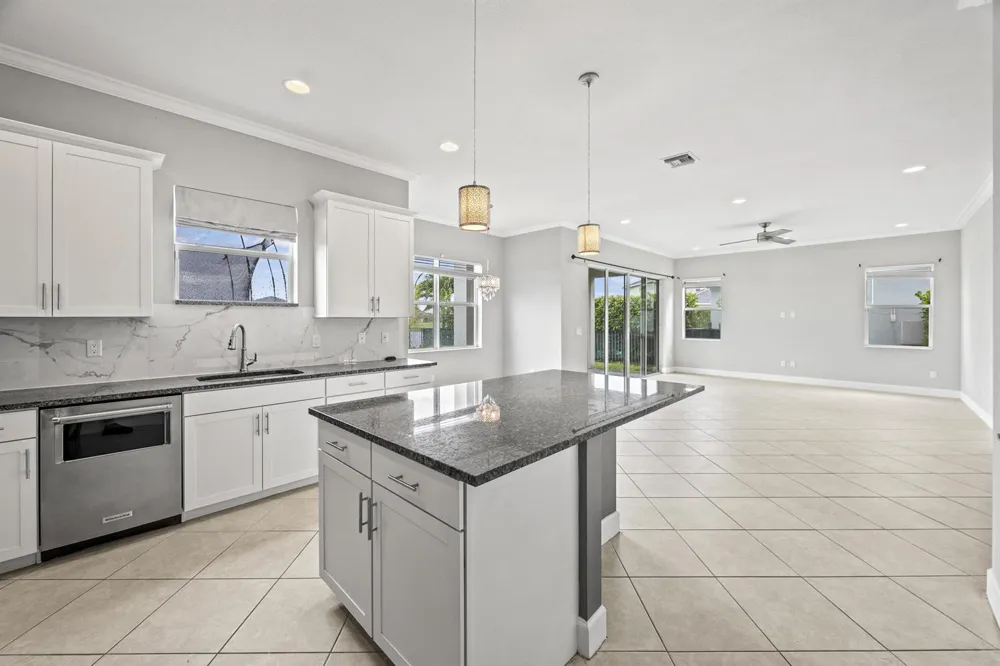 16007 Whippoorwill Circle Westlake, FL 33470