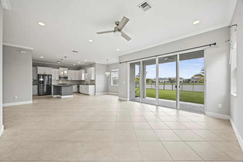 16007 Whippoorwill Circle Westlake, FL 33470