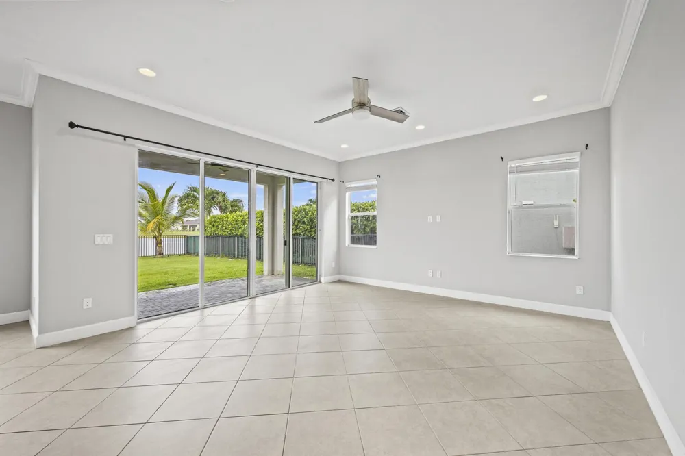 16007 Whippoorwill Circle Westlake, FL 33470