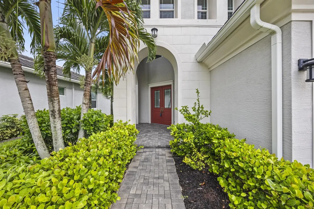 16007 Whippoorwill Circle Westlake, FL 33470