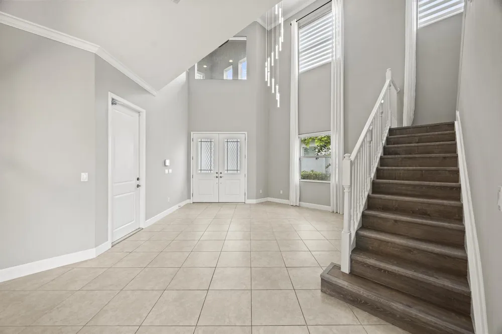 16007 Whippoorwill Circle Westlake, FL 33470