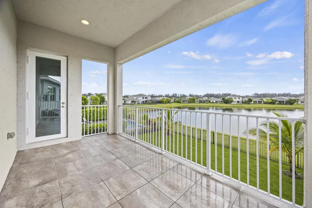 16007 Whippoorwill Circle Westlake, FL 33470
