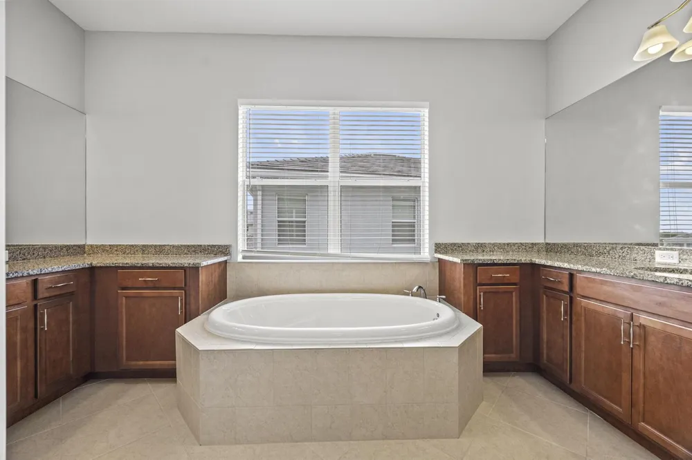 16007 Whippoorwill Circle Westlake, FL 33470