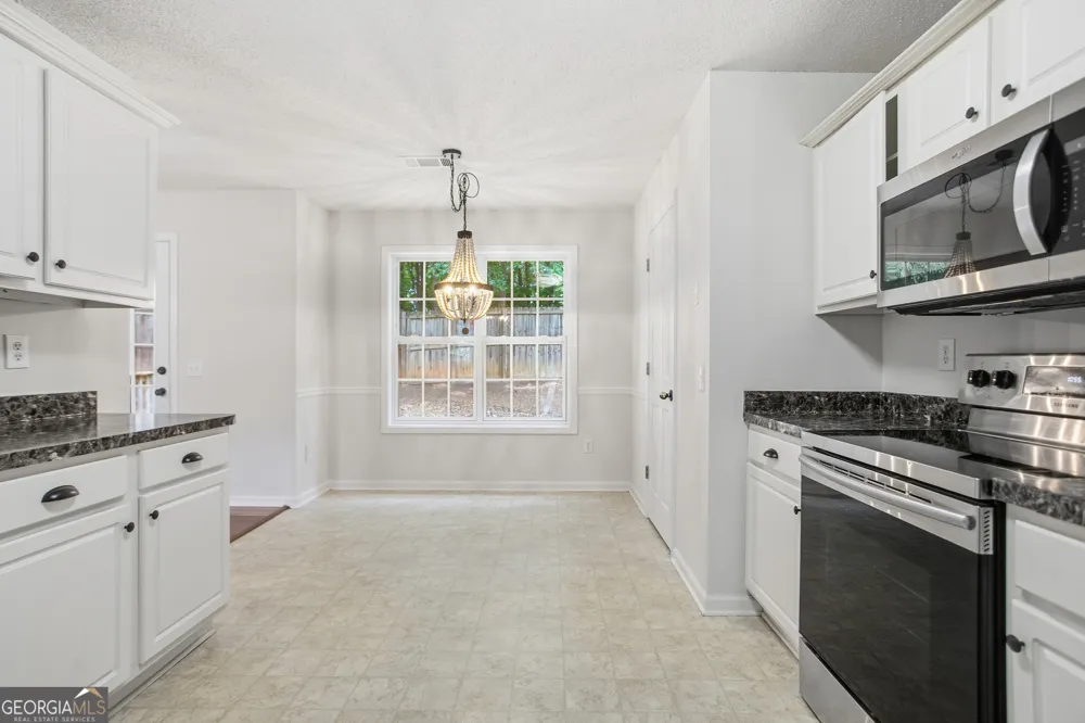 1314 Jered CT Sugar Hill, GA 30518