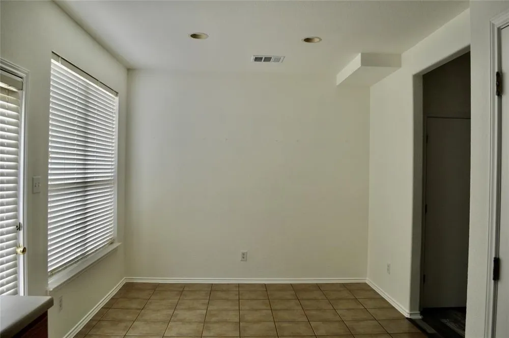 13 Verde Ranch Loop Leander, TX 78641