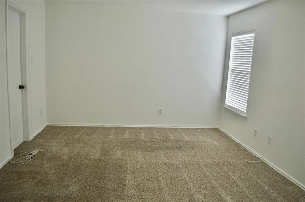 13 Verde Ranch Loop Leander, TX 78641