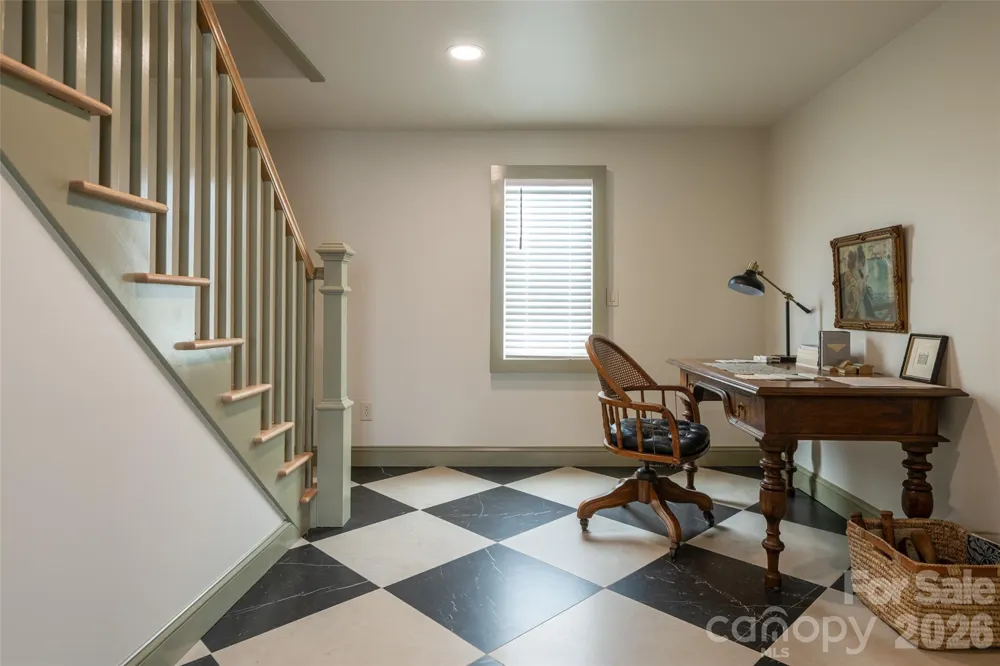 30 Stockwood Road Asheville, NC 28803