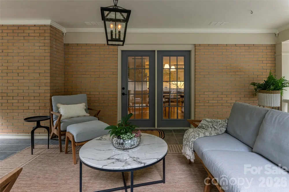 30 Stockwood Road Asheville, NC 28803