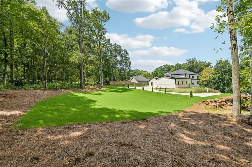 1940 E Bay Street Hoschton, GA 30548