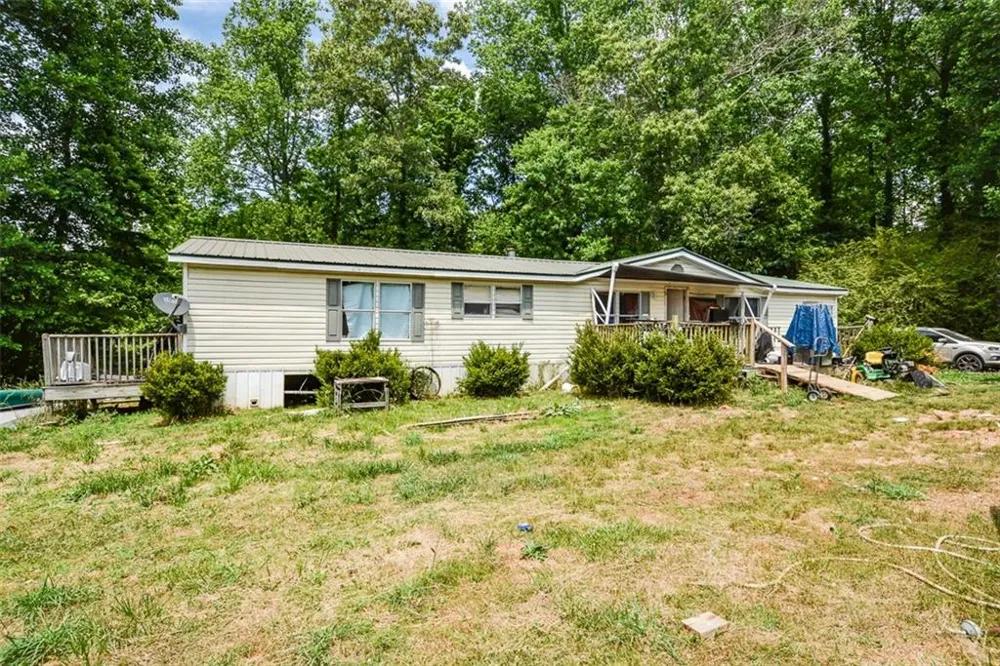 1010 Painter Road Talking Rock, GA 30175