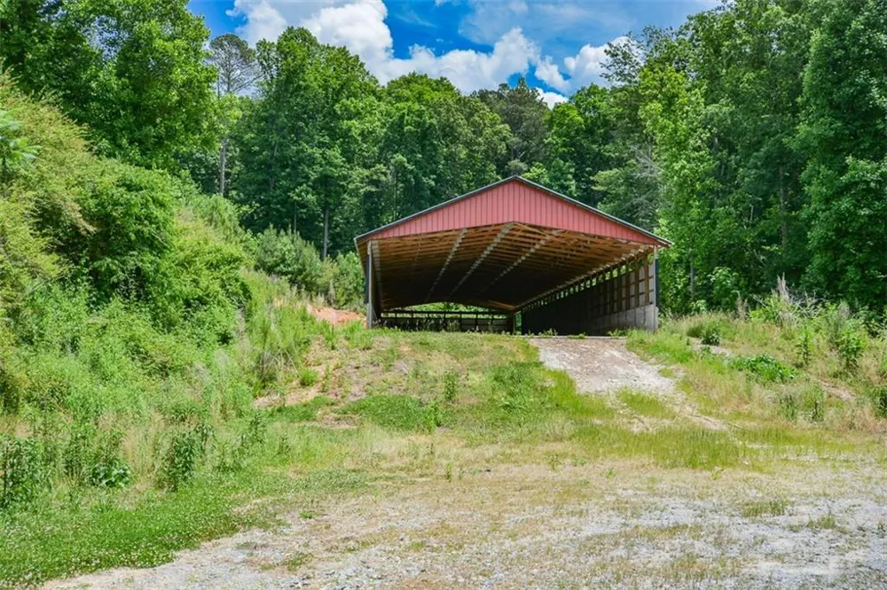 1010 Painter Road Talking Rock, GA 30175