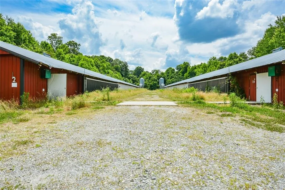 1010 Painter Road Talking Rock, GA 30175