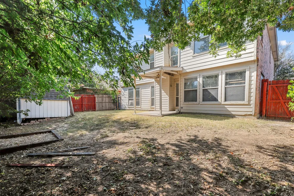 813 Jockey Club Lane Fort Worth, TX 76179