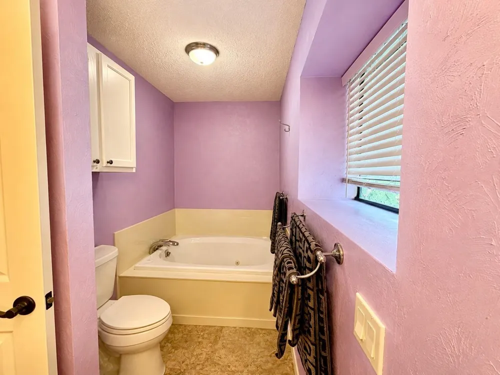 4720 Hwy 21 E Hemphill, TX 75948