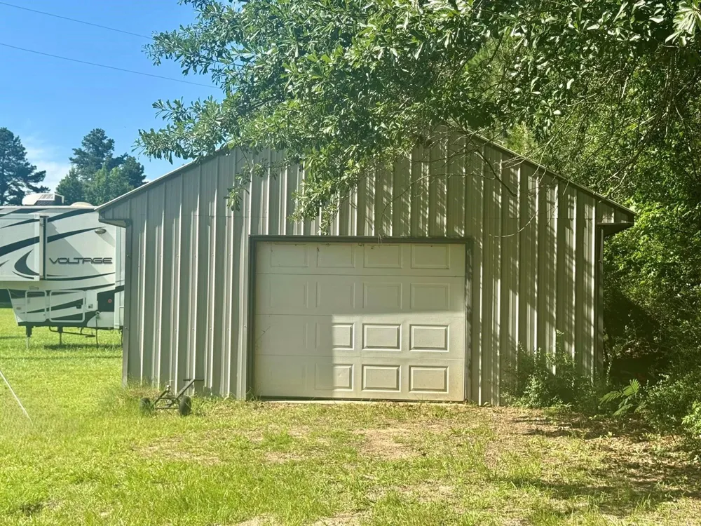 4720 Hwy 21 E Hemphill, TX 75948