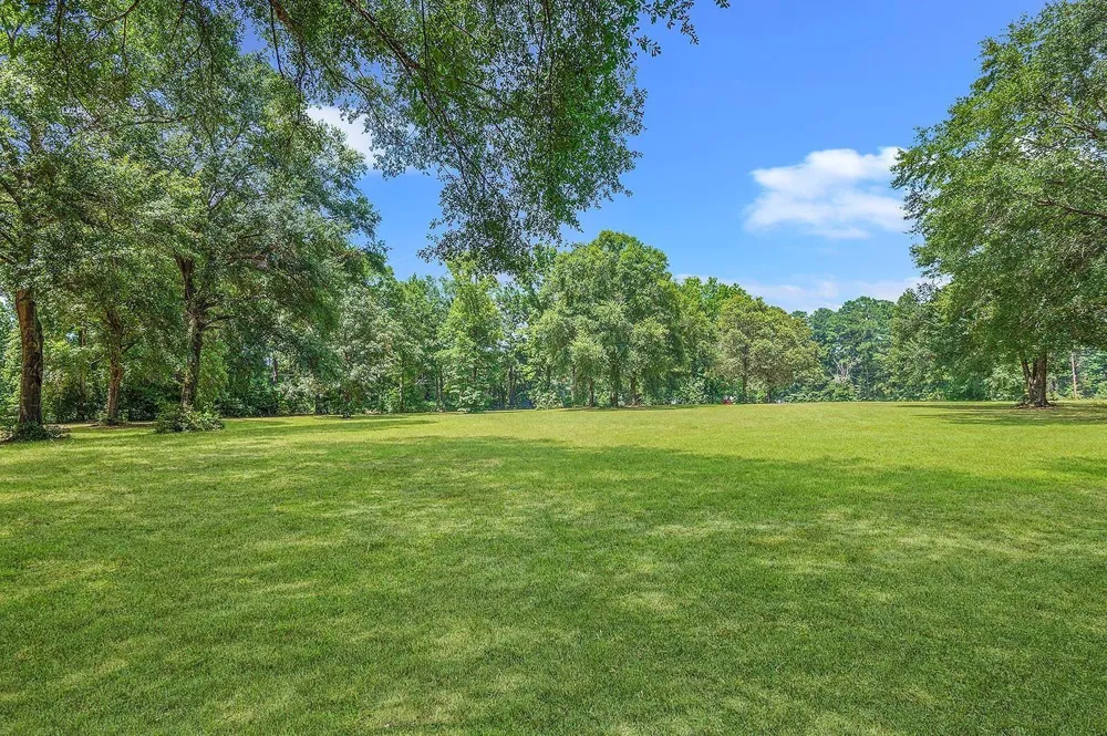 4720 Hwy 21 E Hemphill, TX 75948