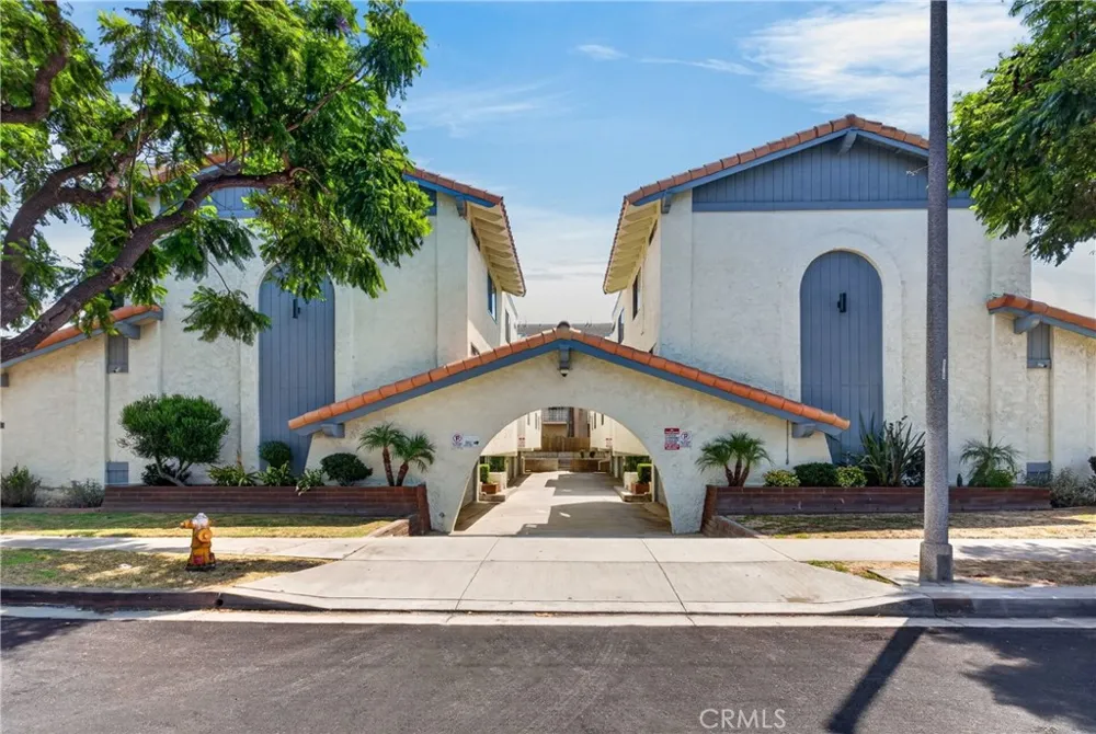 648 Coronado Long Beach, CA 90814