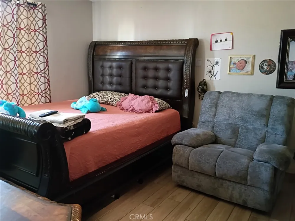 16031 Mesa Hesperia, CA 92345