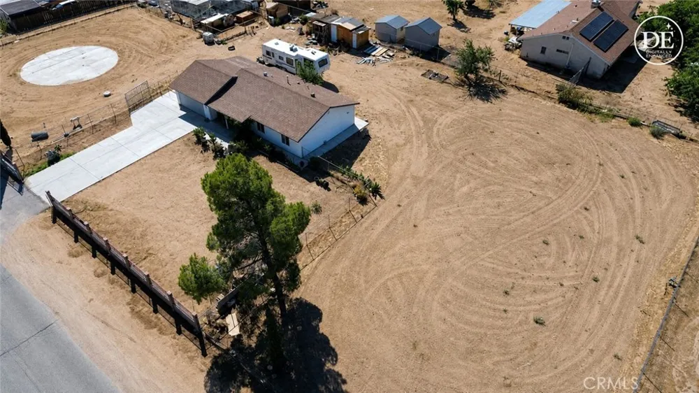 16031 Mesa Hesperia, CA 92345