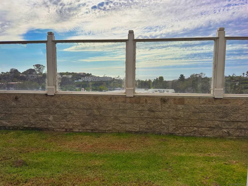 155 Mangano Encinitas, CA 92024