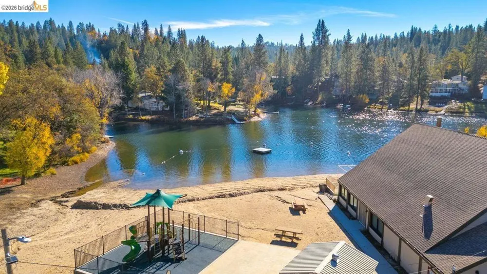 20097 Ridgecrest Way Groveland, CA 95321