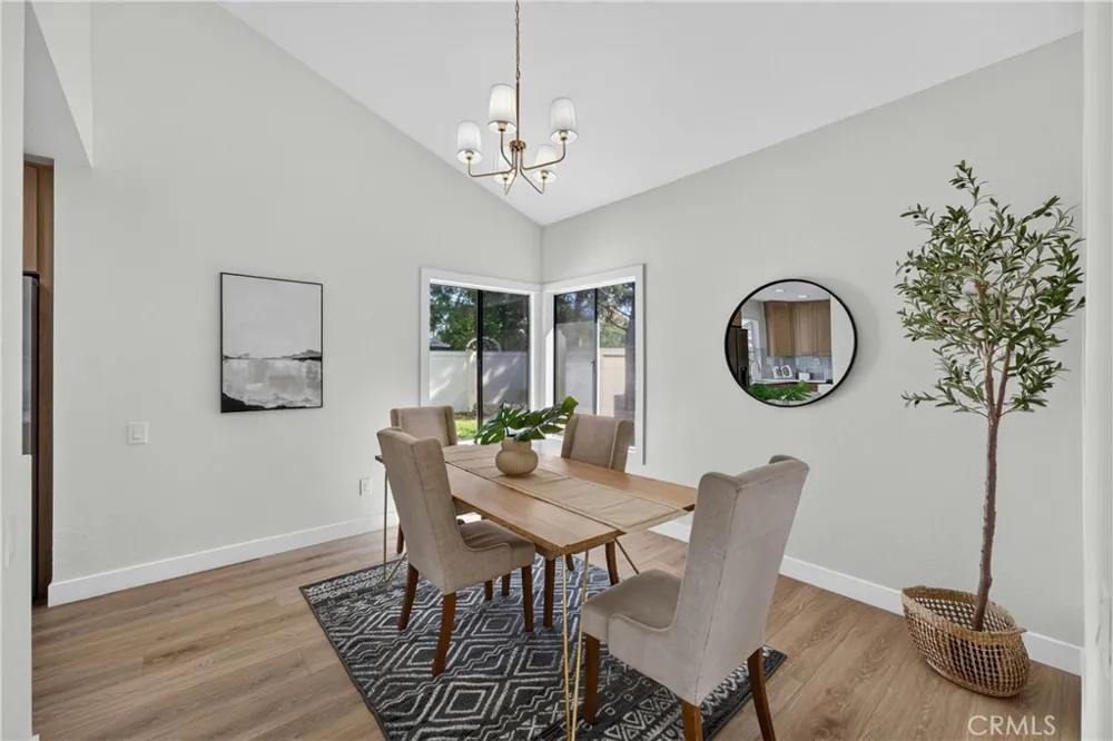 43 Oxbow Creek Laguna Hills, CA 92653