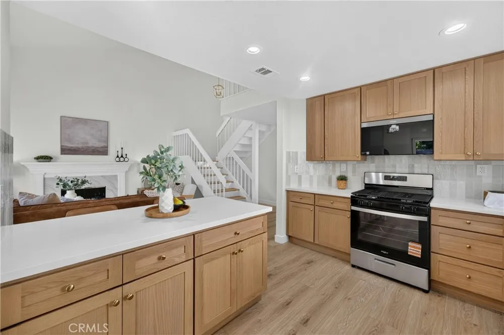 43 Oxbow Creek Laguna Hills, CA 92653