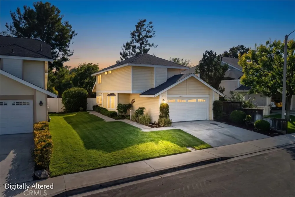 43 Oxbow Creek Laguna Hills, CA 92653