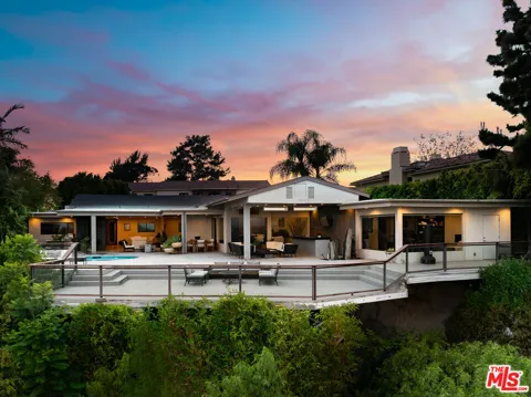 2052 Stradella Road